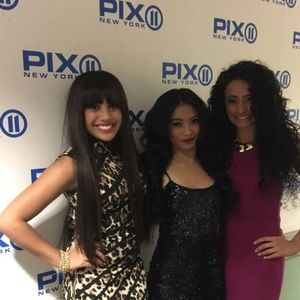 Black Hair Extensions!! Set of 9